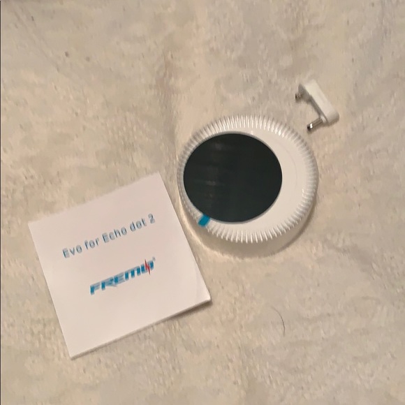 Echo Dot 2 cordless battery pack. - Picture 3 of 3